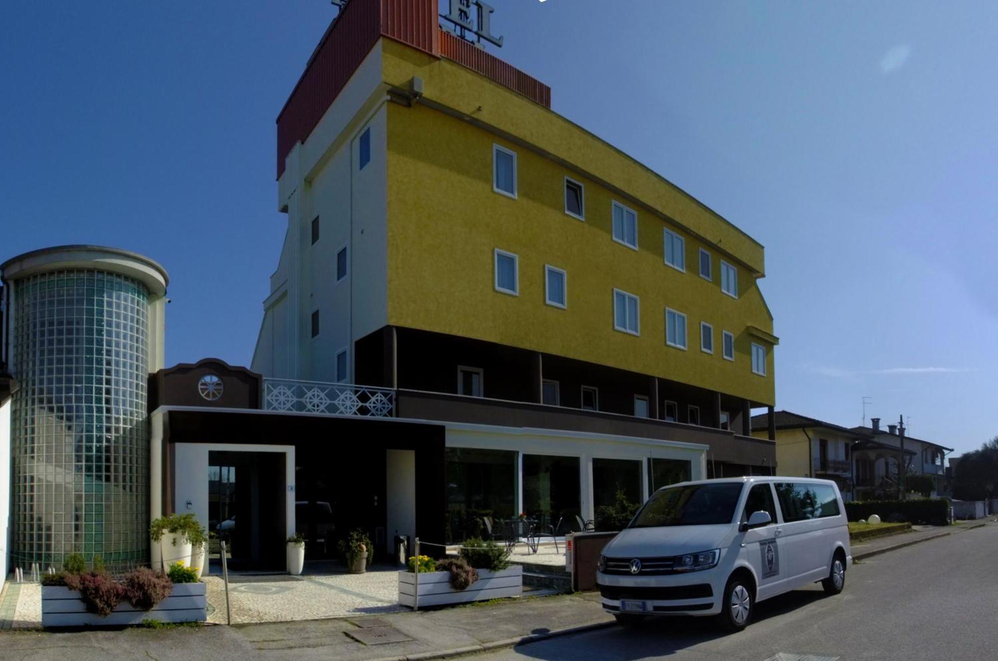 Hotel Ambra Quarto dʼAltino Exteriér fotografie